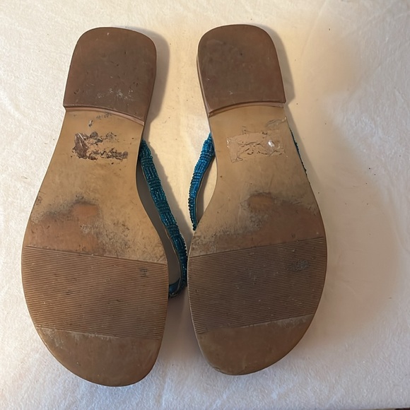 Flip flops with bead details in turquoise size 7 - Picture 2 of 3